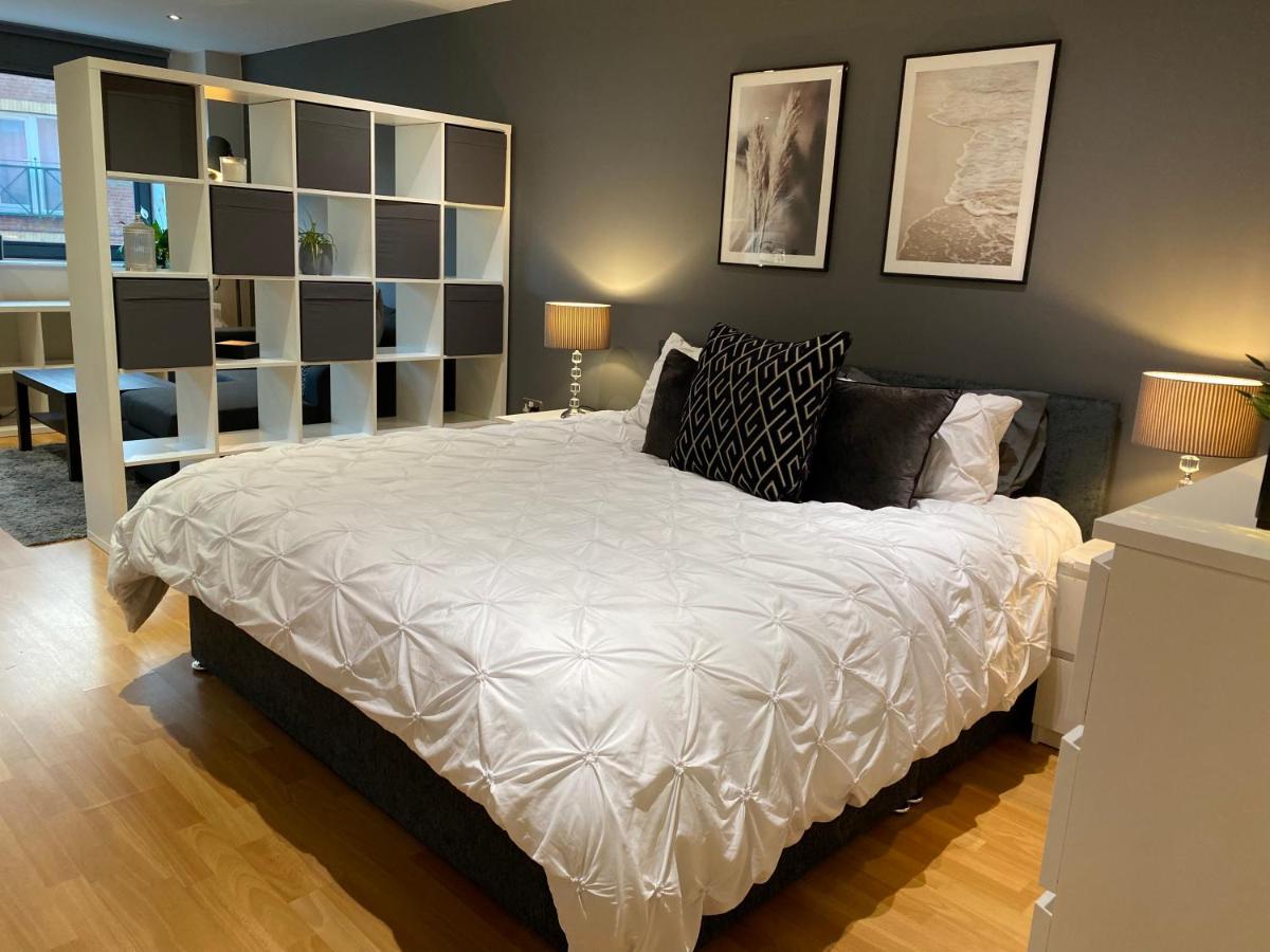 City Centre Modern Studio Apartment - Westone Free Wifi, Gym Access, Netflix Sheffield Extérieur photo