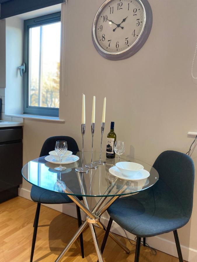 City Centre Modern Studio Apartment - Westone Free Wifi, Gym Access, Netflix Sheffield Extérieur photo